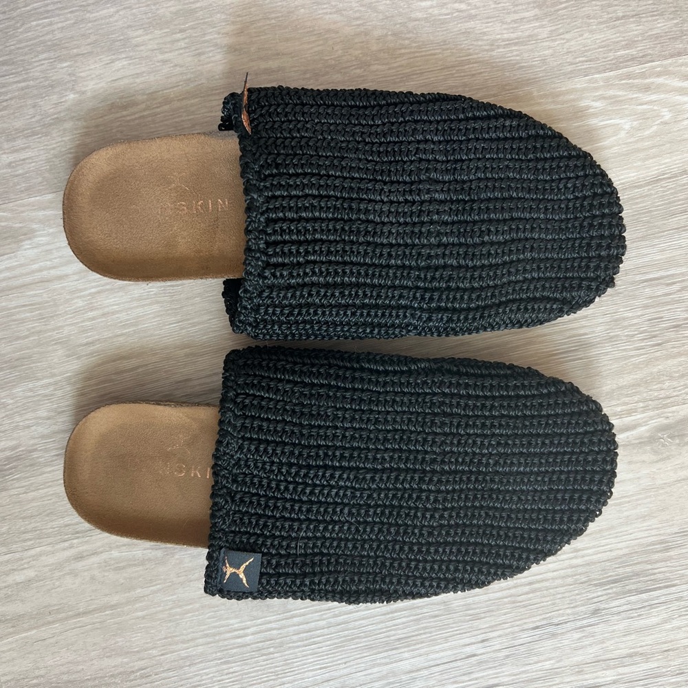 Danskin Della Black Crochet Woven Slip-On Mule Loafers Slipper 8 / 39.5